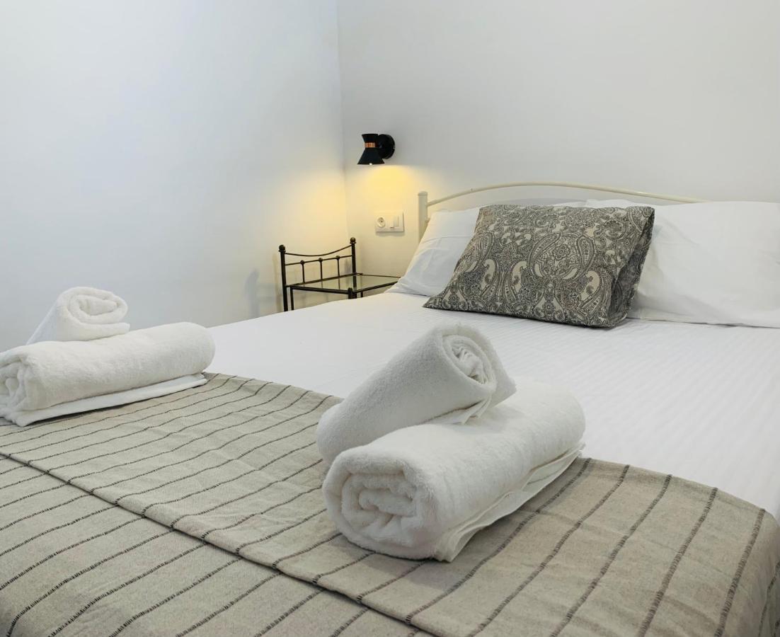 Juli'S Suites Mérichas Exteriör bild